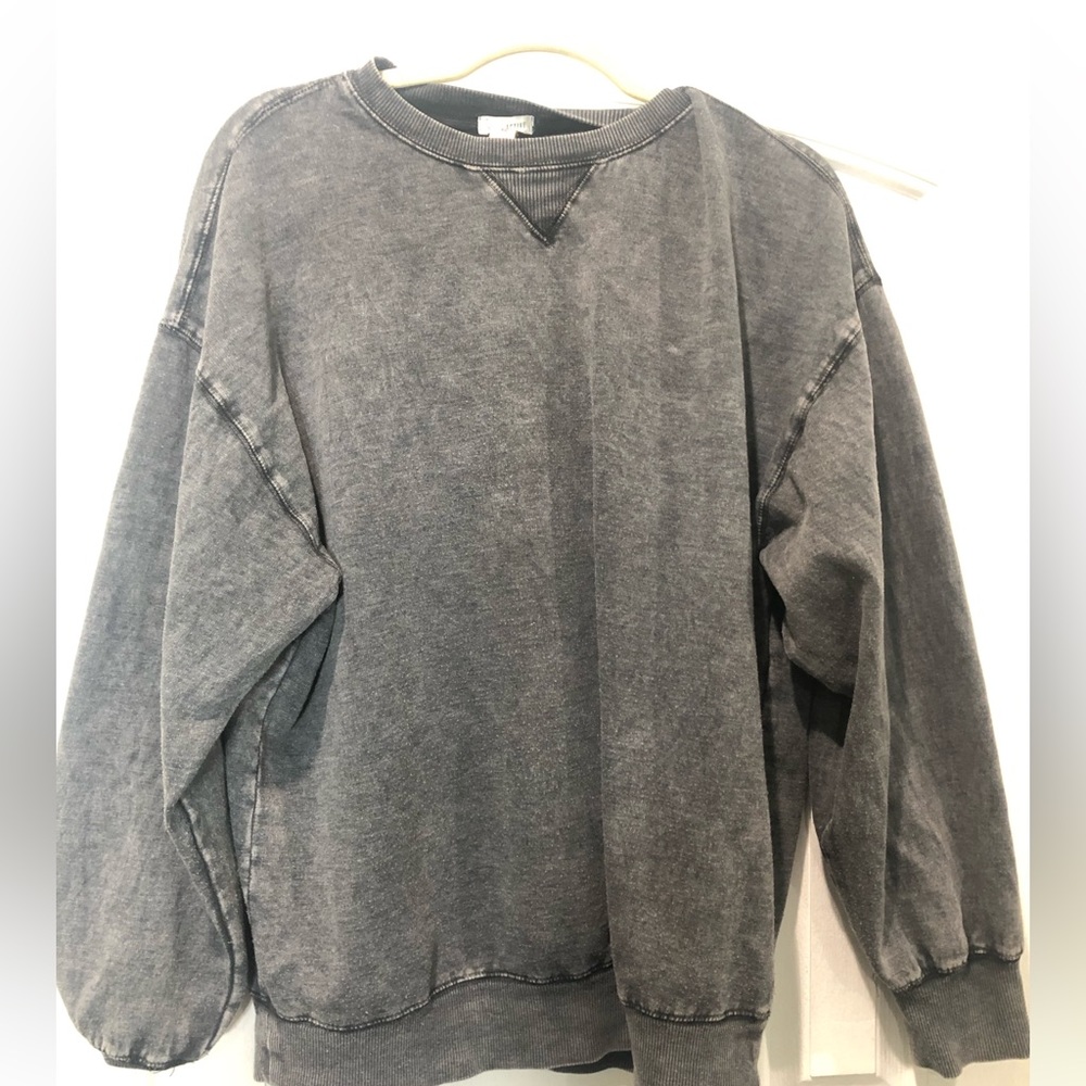 Grey pull over